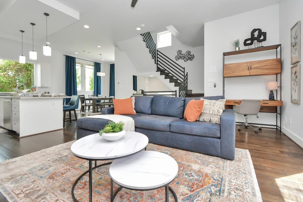 Living room - 2nd Floor